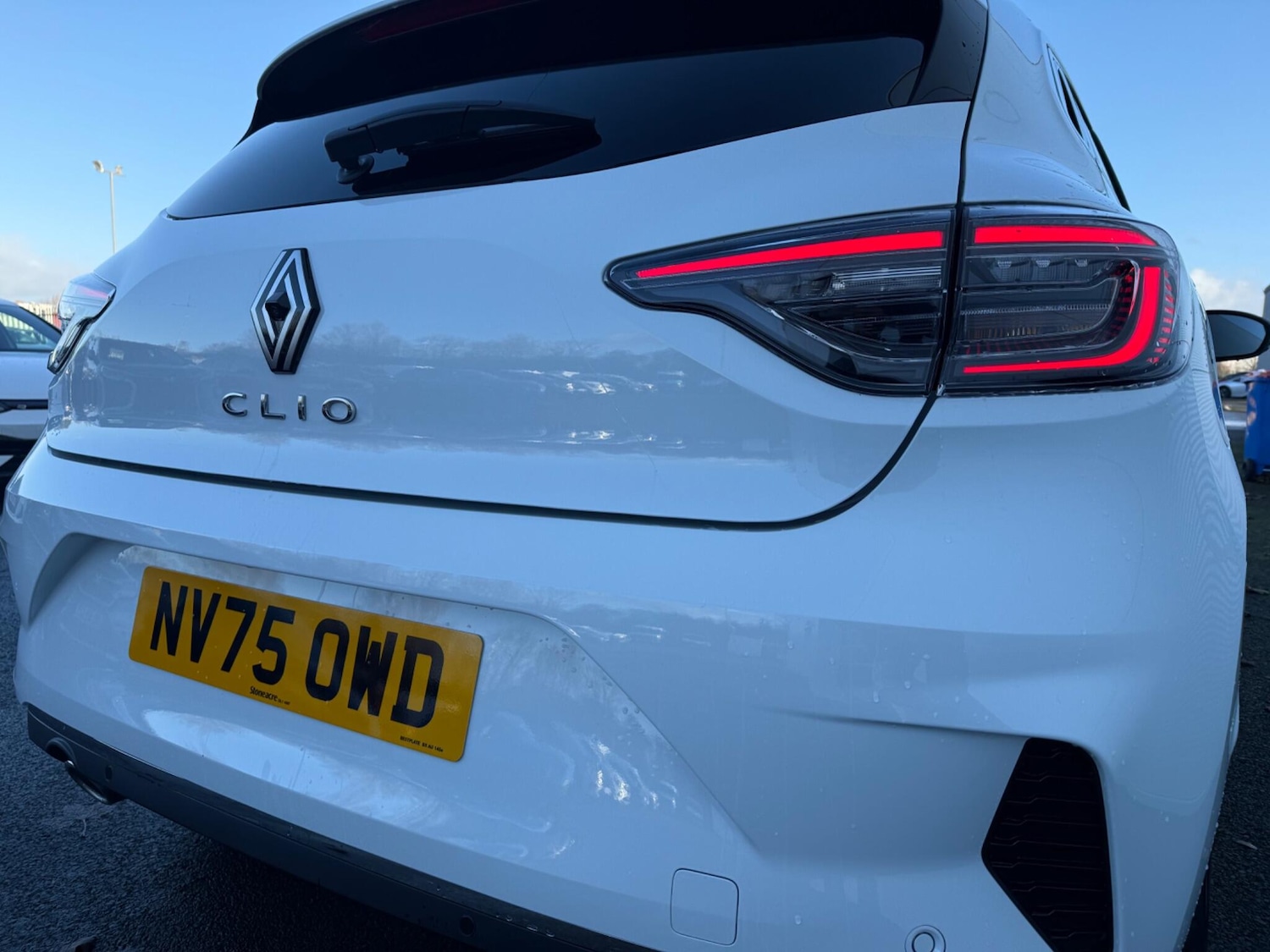 Used Renault Clio 2025 for sale - 76898443: Photo 9