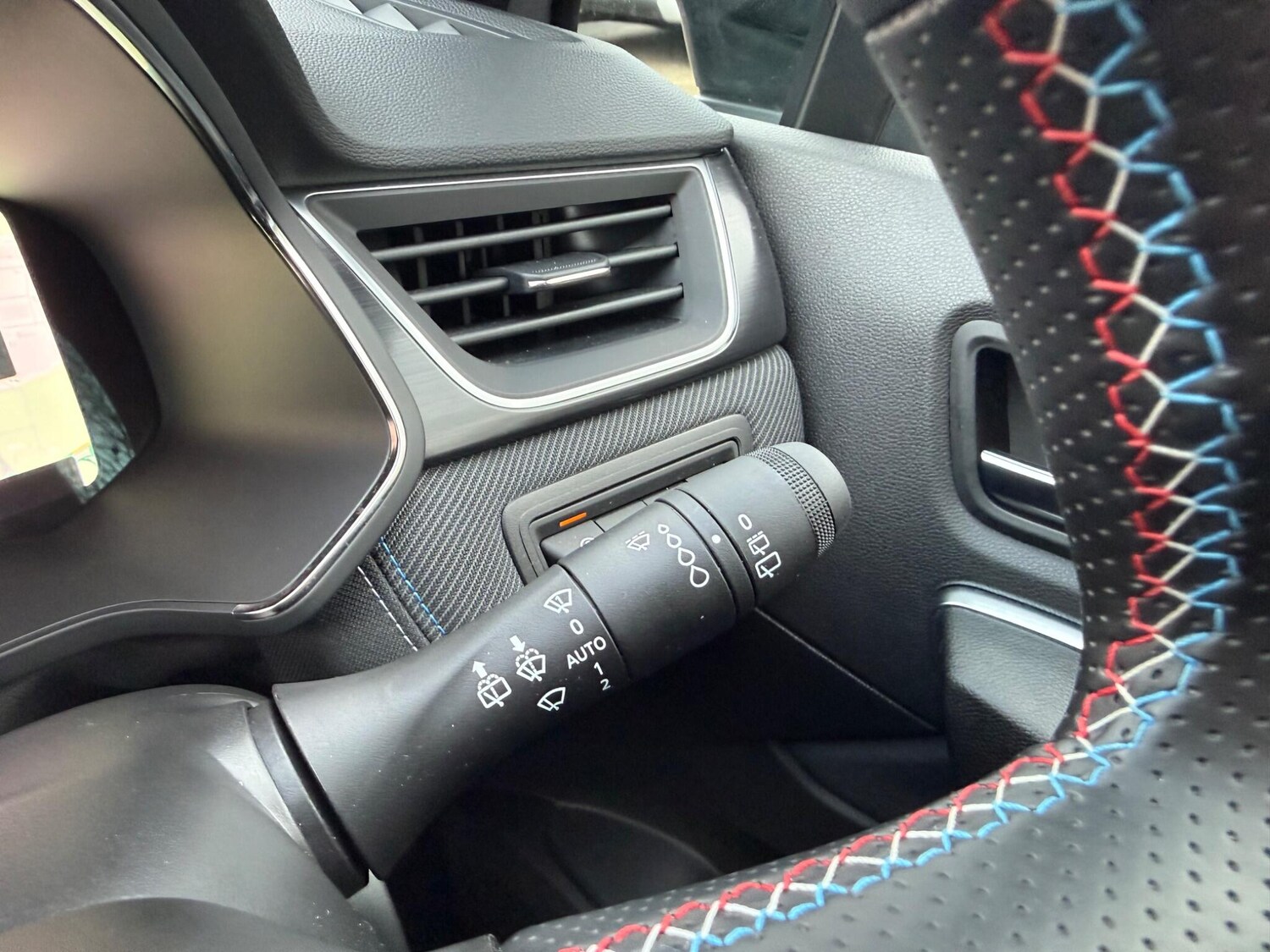 Used Renault Captur 2025 for sale - 77710351: Photo 27