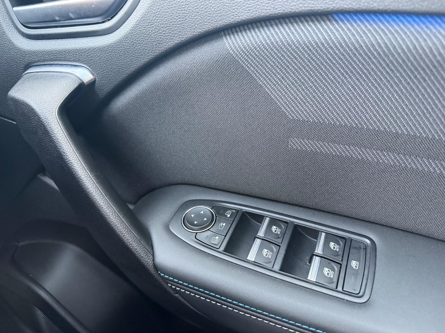 Used Renault Captur 2025 for sale - 77710351: Photo 30