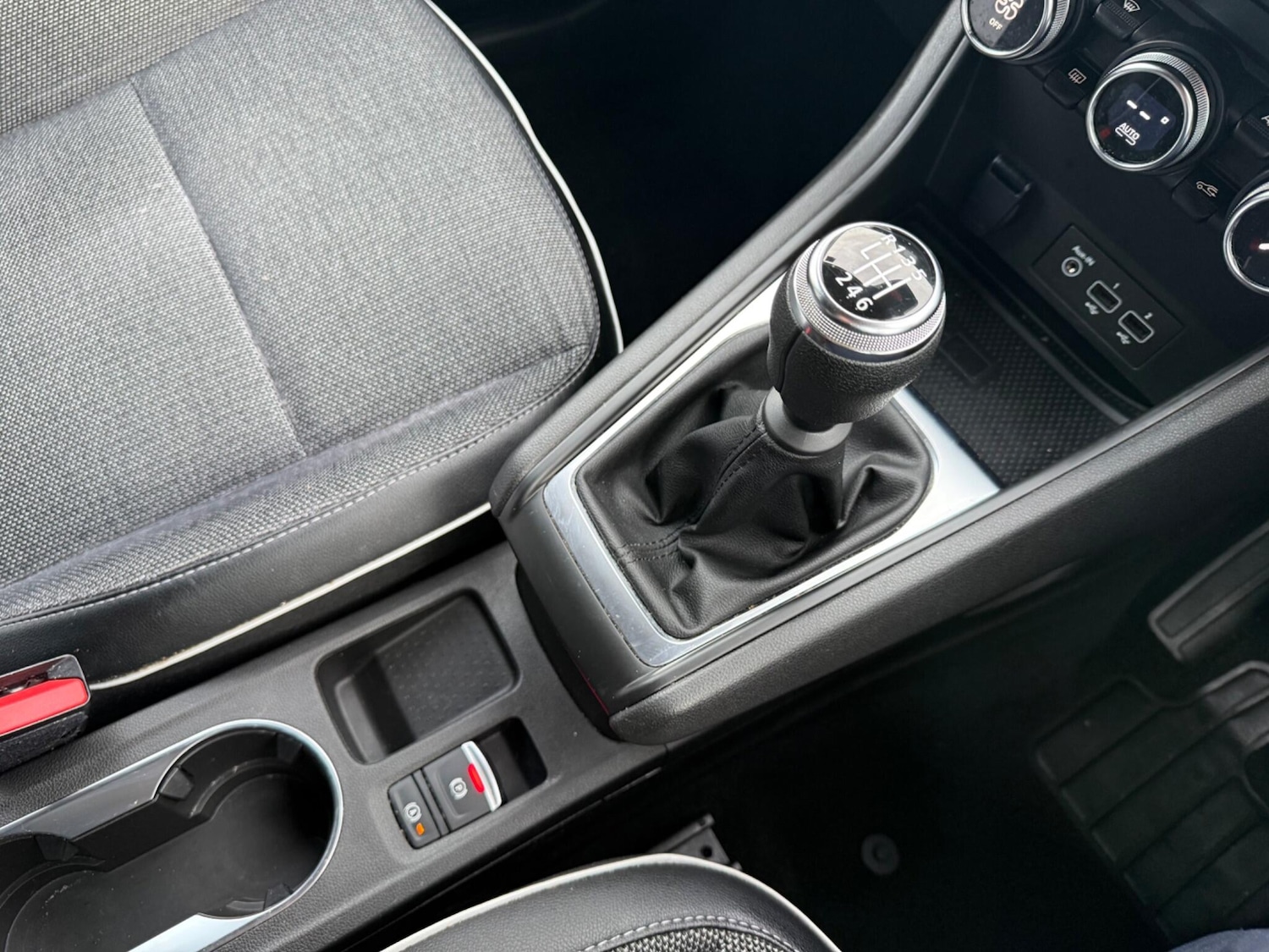 Used Renault Captur 2022 for sale - 78170193: Photo 29