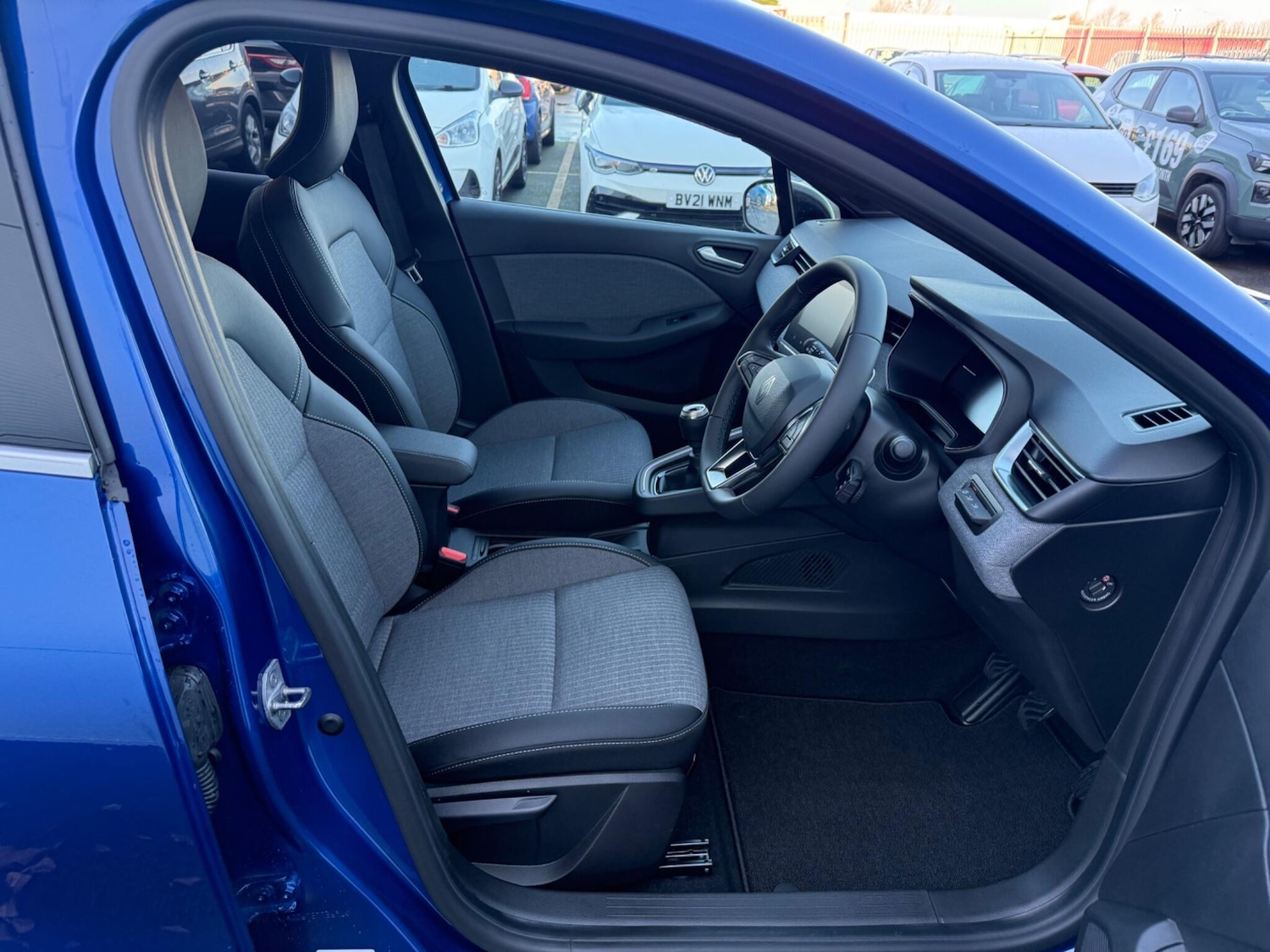 Used Renault Clio 2025 for sale - 77081461: Photo 15