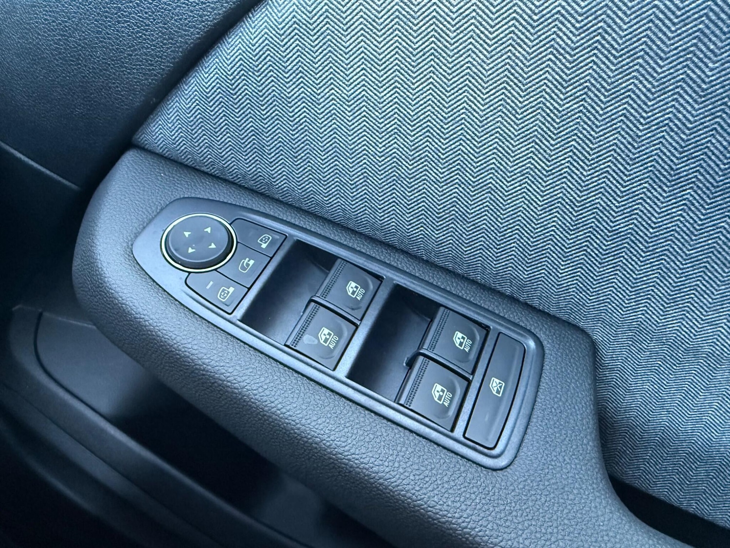 Used Renault Clio 2025 for sale - 77081461: Photo 40