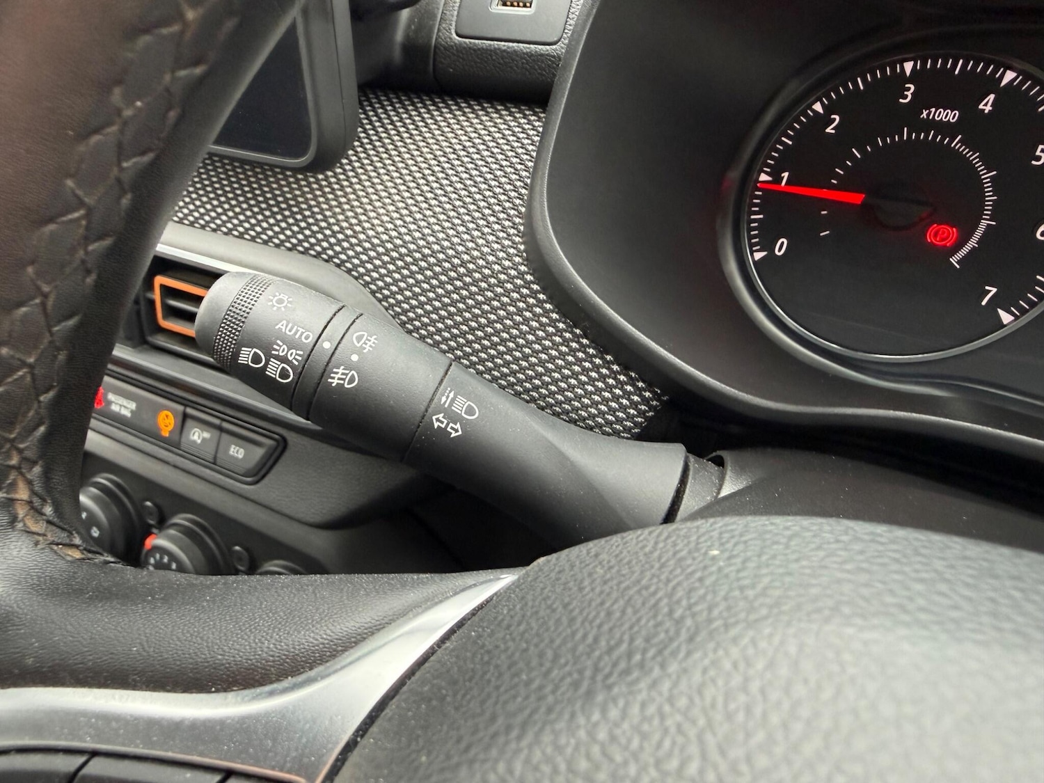 Used Dacia Sandero for sale - 77808474: Photo 31