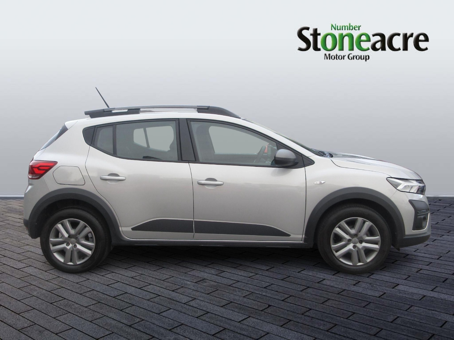 Used Dacia Sandero Stepway 2023 for sale - 76925877: Photo 2