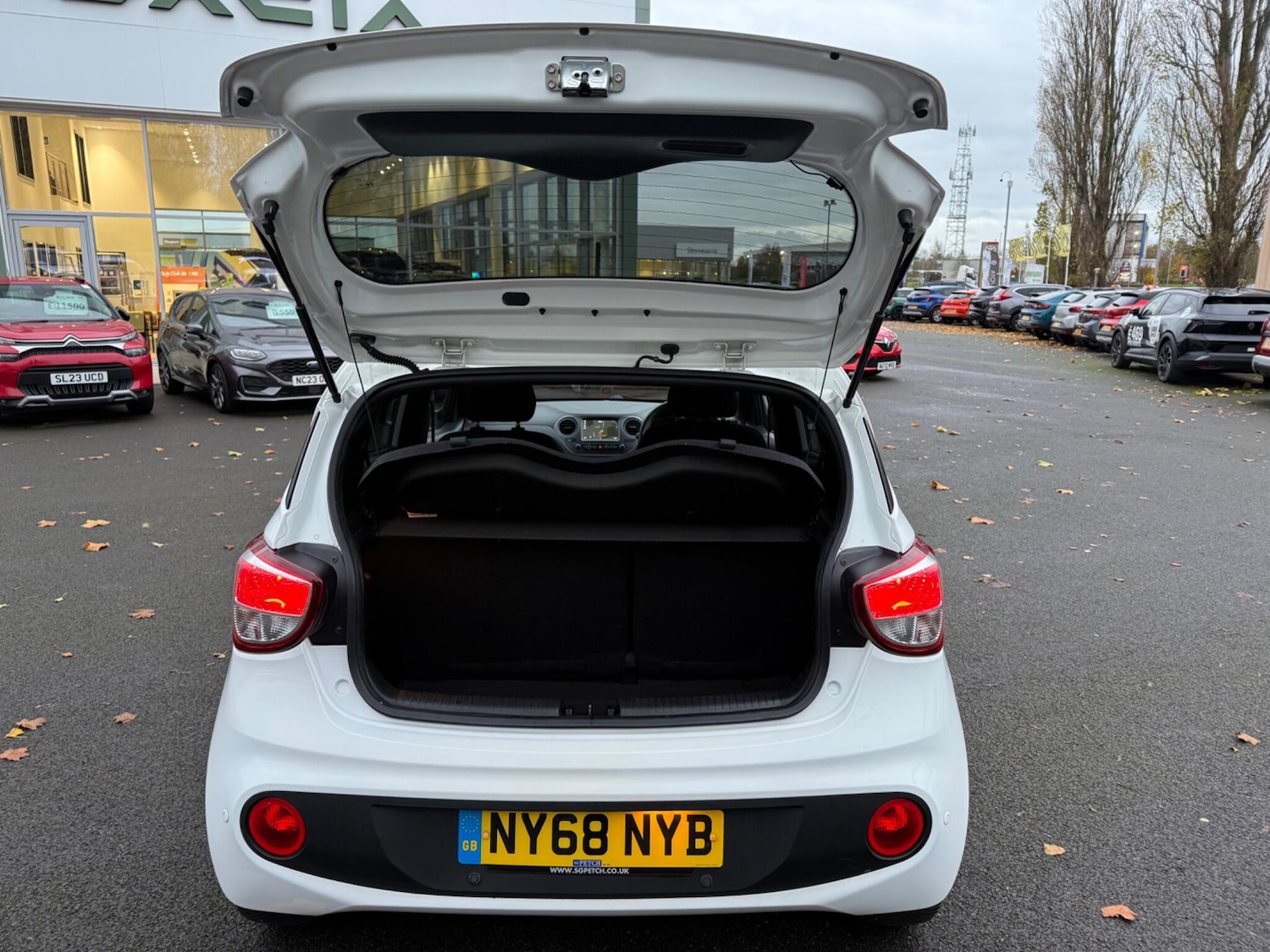 Used Hyundai i10 2019 for sale - 77191621: Photo 22