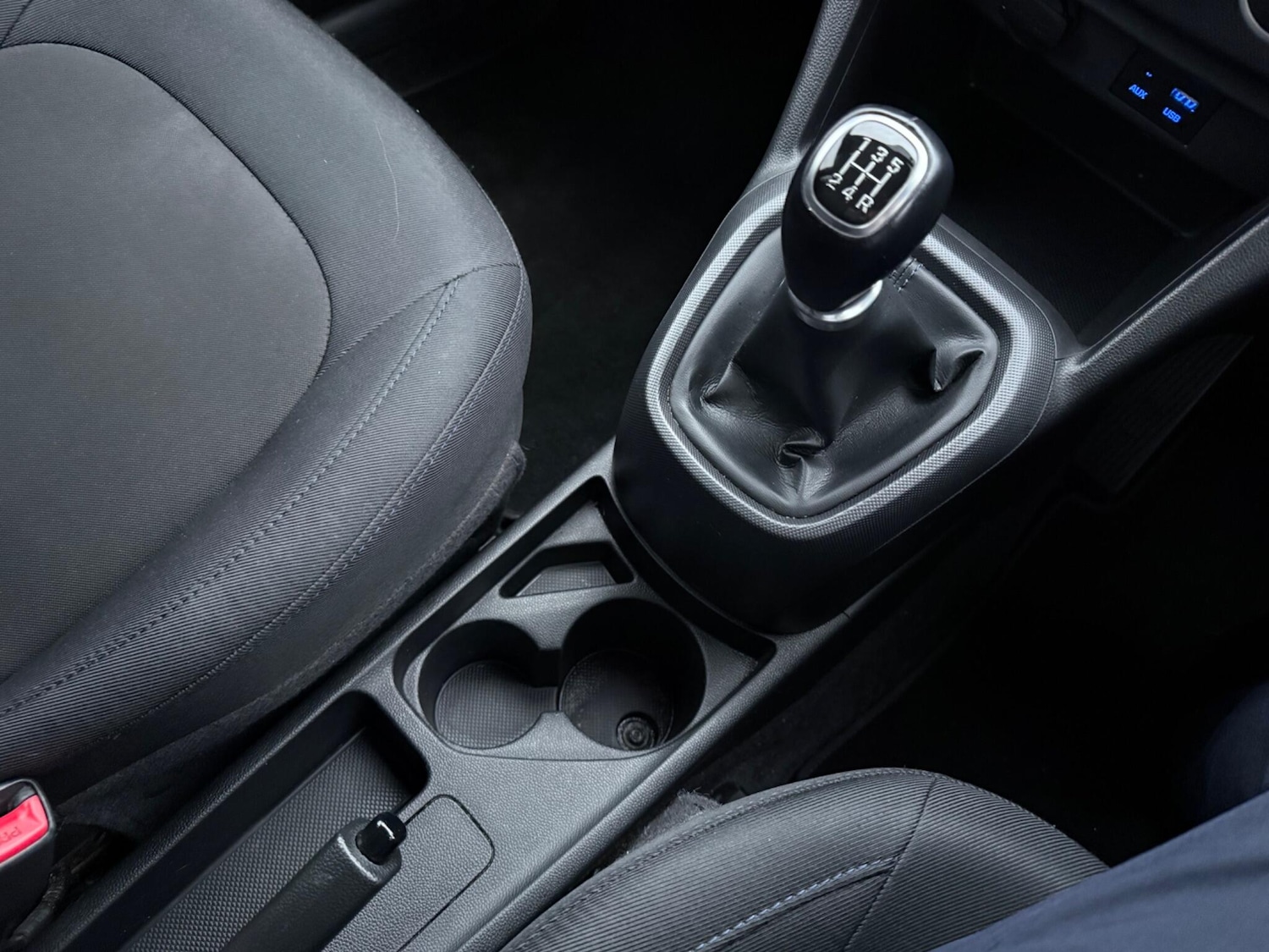 Used Hyundai i10 2019 for sale - 77191621: Photo 30