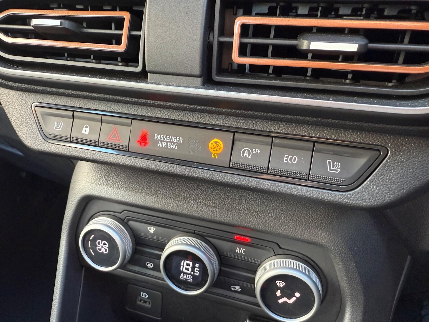 Used Dacia Sandero Stepway 2023 for sale - 76926128: Photo 28