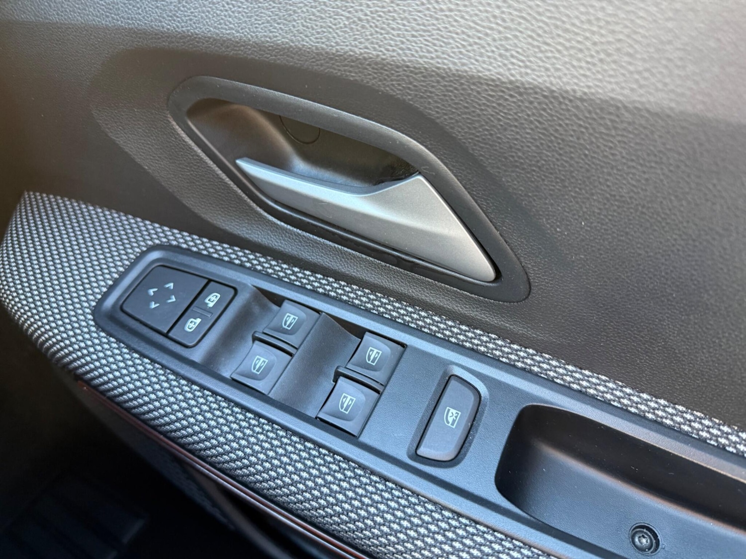 Used Dacia Sandero Stepway 2023 for sale - 76926128: Photo 37