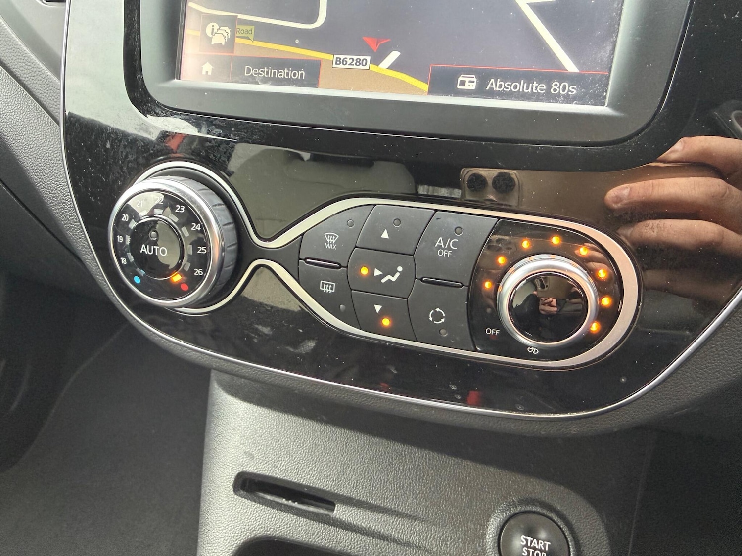 Used Renault Captur 2018 for sale - 77683708: Photo 23