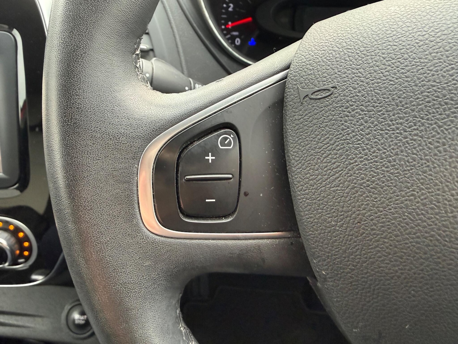 Used Renault Captur 2018 for sale - 77683708: Photo 26