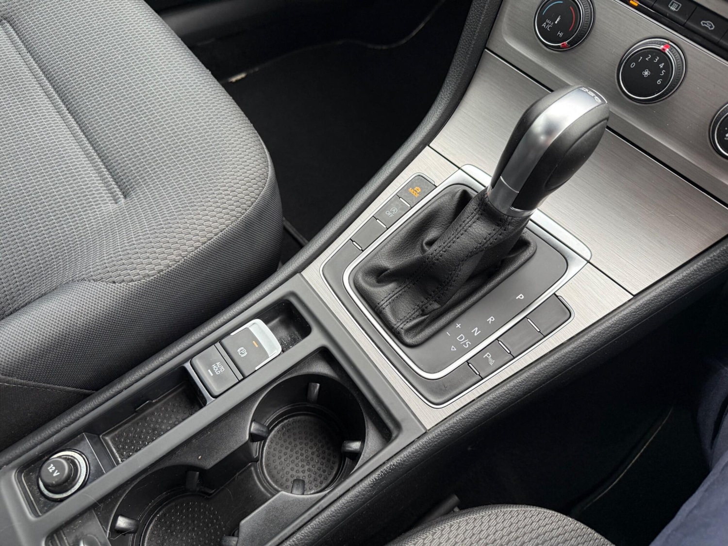 Used Volkswagen Golf 2016 for sale - 77109758: Photo 30