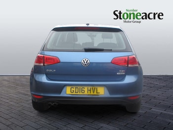 Used Volkswagen Golf 2016 for sale - 77109758: Photo