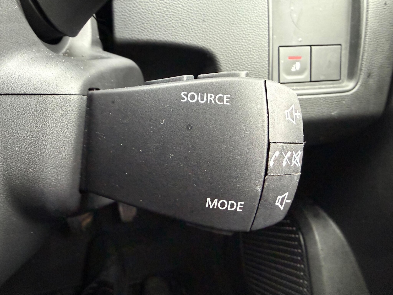 Used Dacia Duster 2023 for sale - 77537922: Photo 40