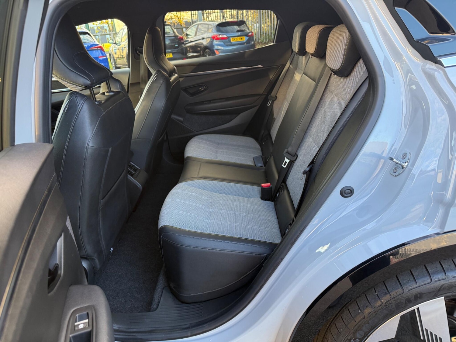 Used Renault Megane E Tech 2022 for sale - 77029841: Photo 20