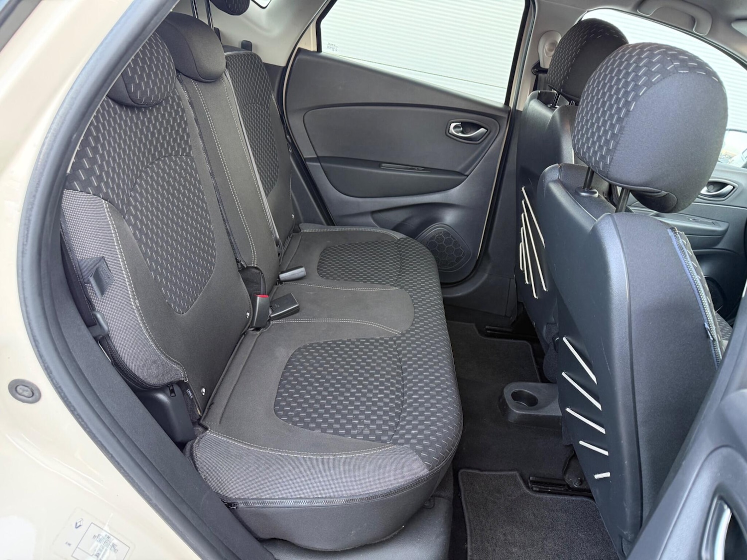 Used Renault Captur 2018 for sale - 77229661: Photo 18