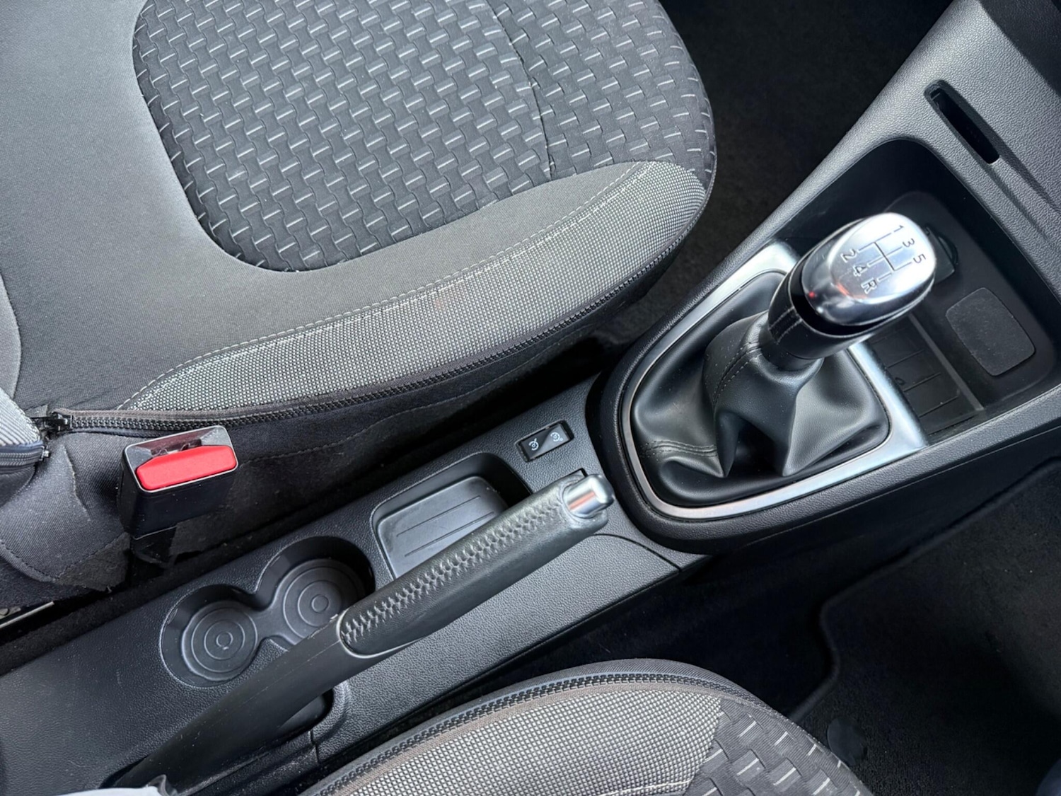 Used Renault Captur 2018 for sale - 77229661: Photo 29