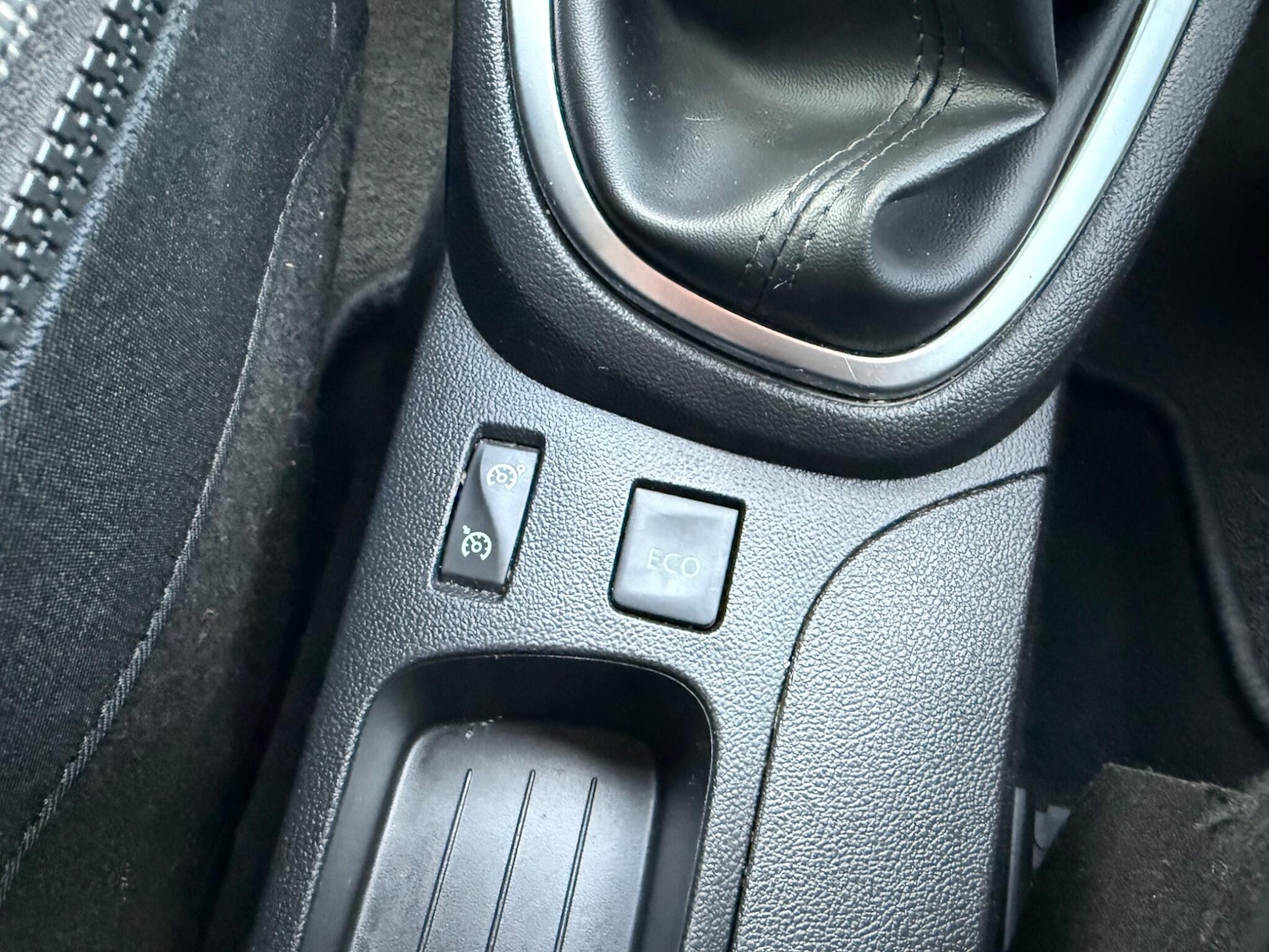 Used Renault Captur 2018 for sale - 77229661: Photo 30