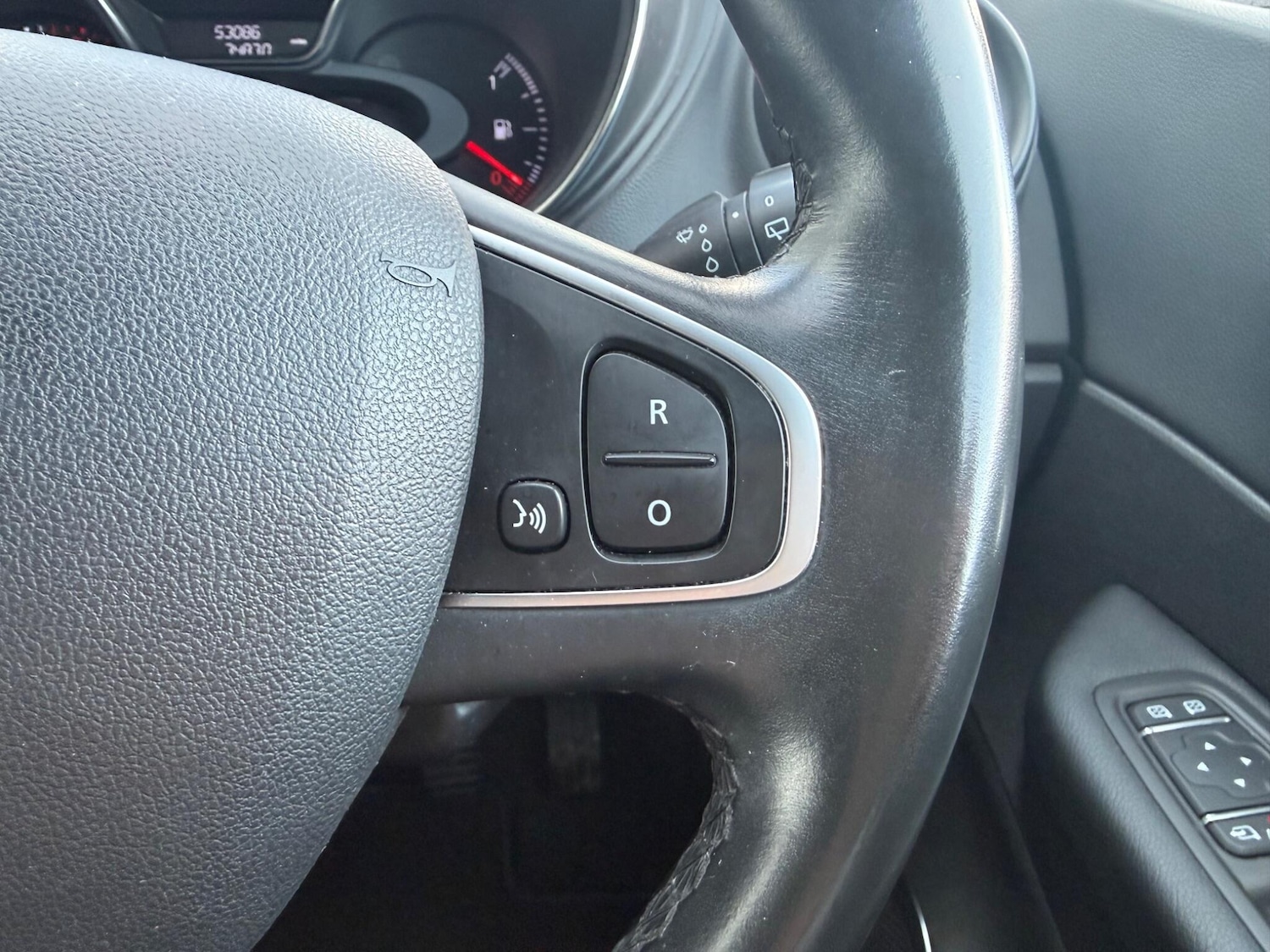 Used Renault Captur 2018 for sale - 77229661: Photo 32