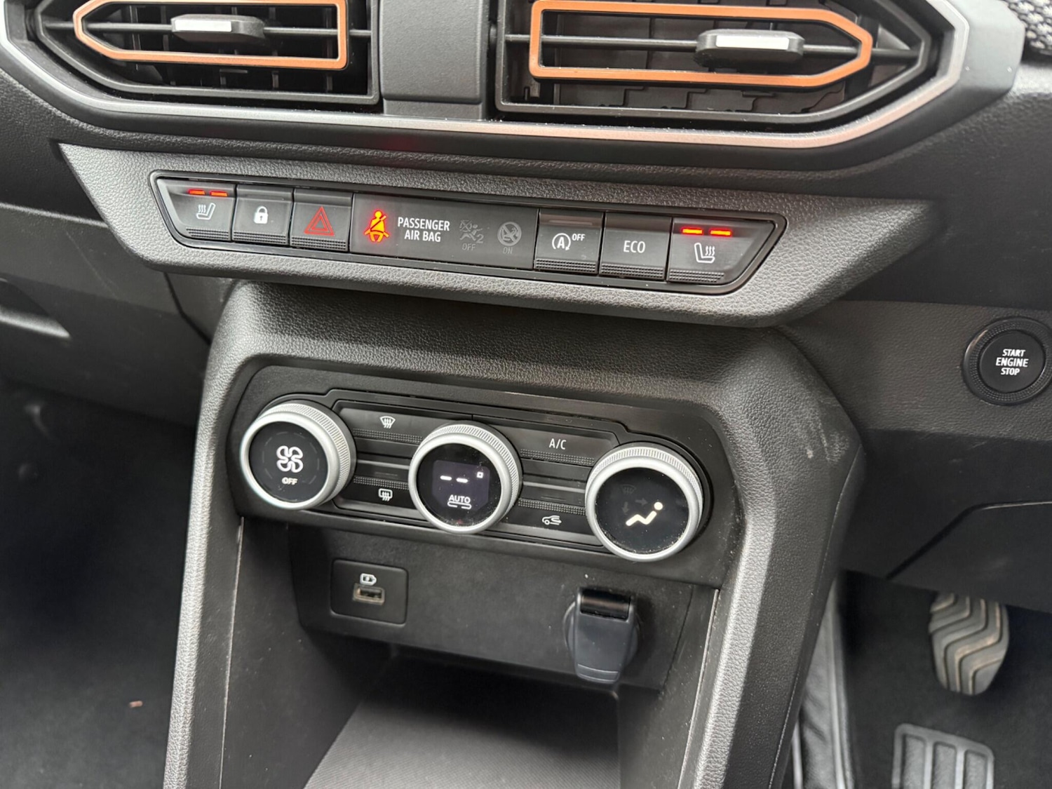 Used Dacia Sandero Stepway 2023 for sale - 77854136: Photo 31