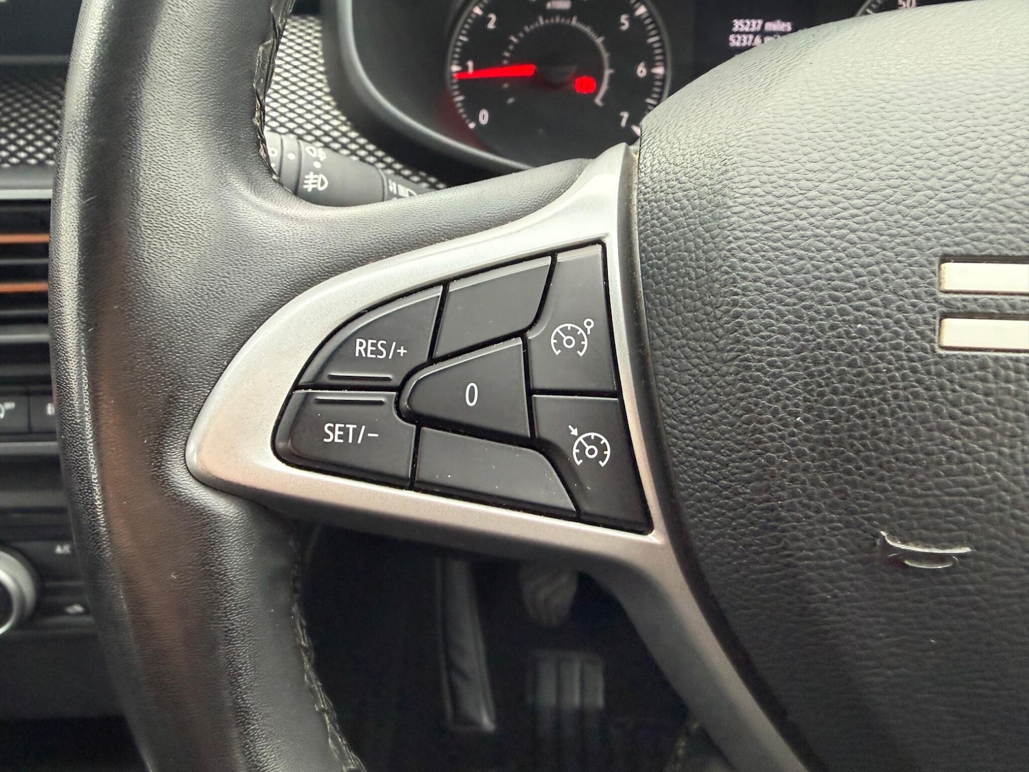 Used Dacia Sandero Stepway 2023 for sale - 77854136: Photo 35