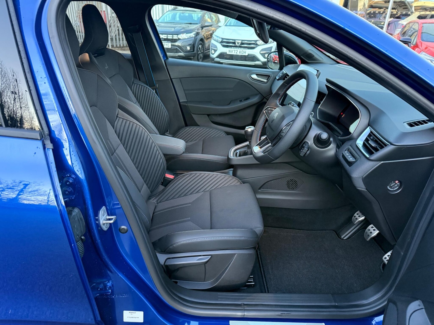 Used Renault Clio 2025 for sale - 76992243: Photo 15