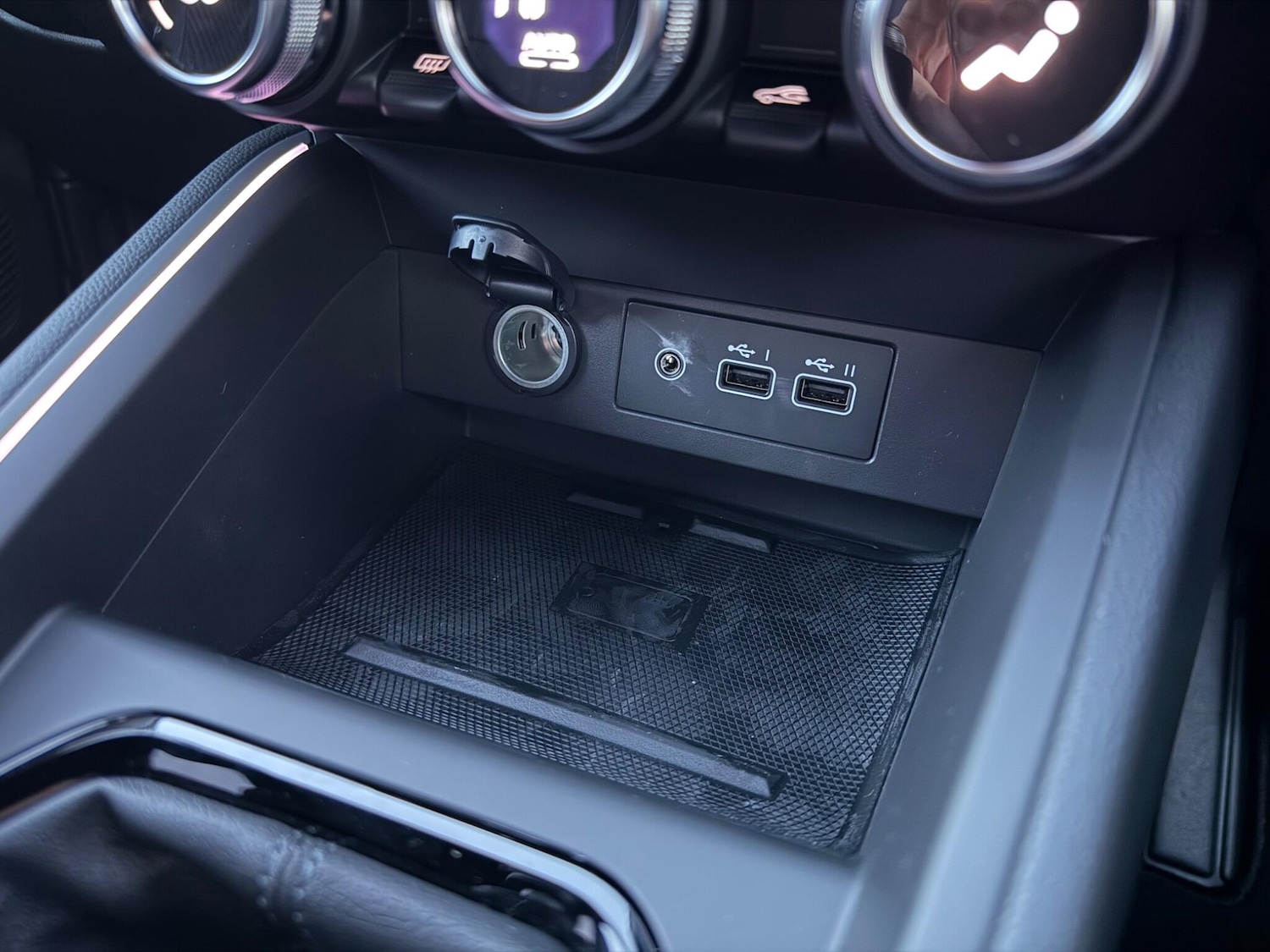 Used Renault Clio 2025 for sale - 76992243: Photo 31