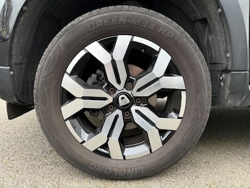 Used Dacia Duster 2023 for sale - 77611590: Photo