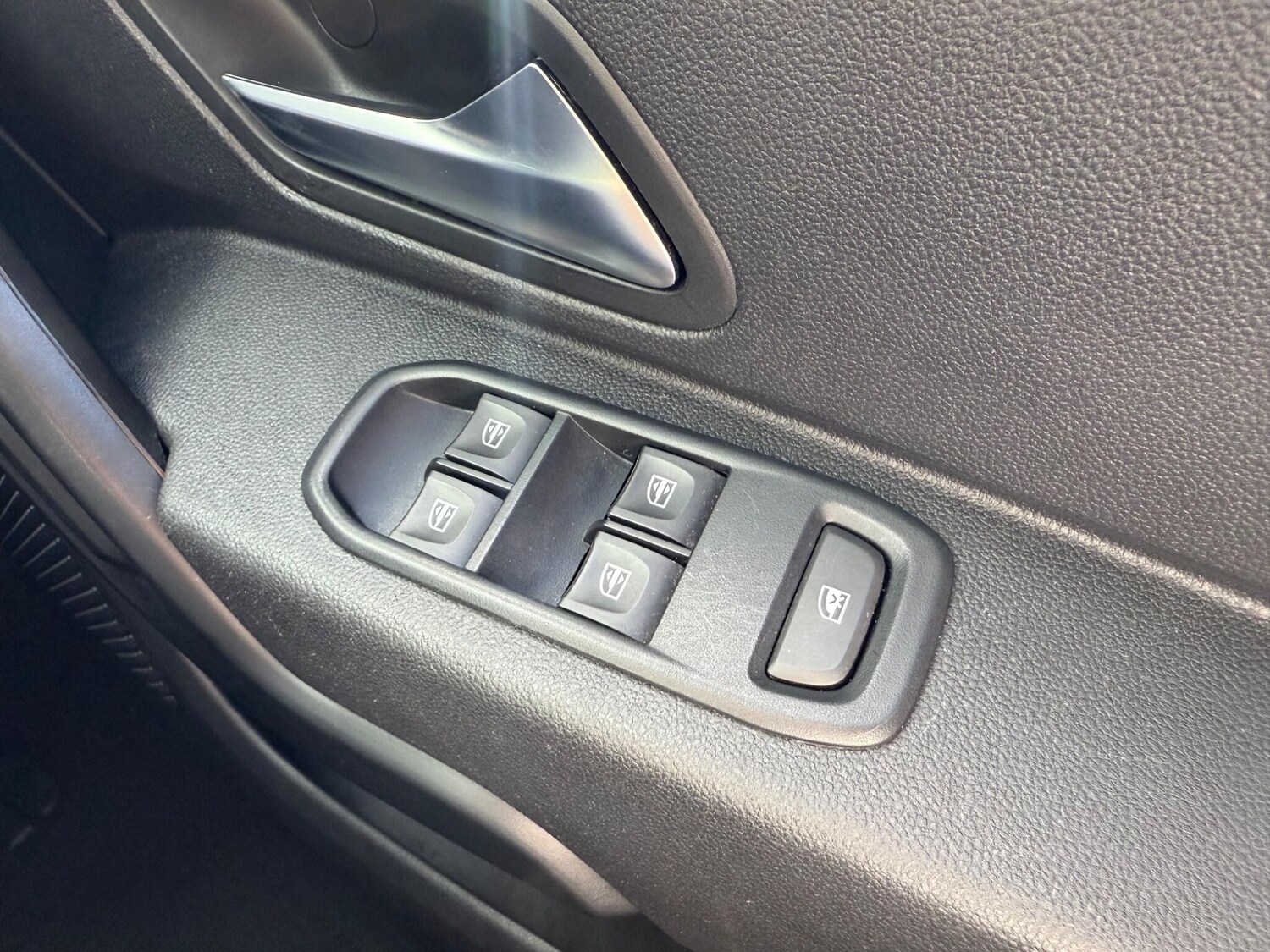 Used Dacia Duster 2022 for sale - 76122437: Photo 34