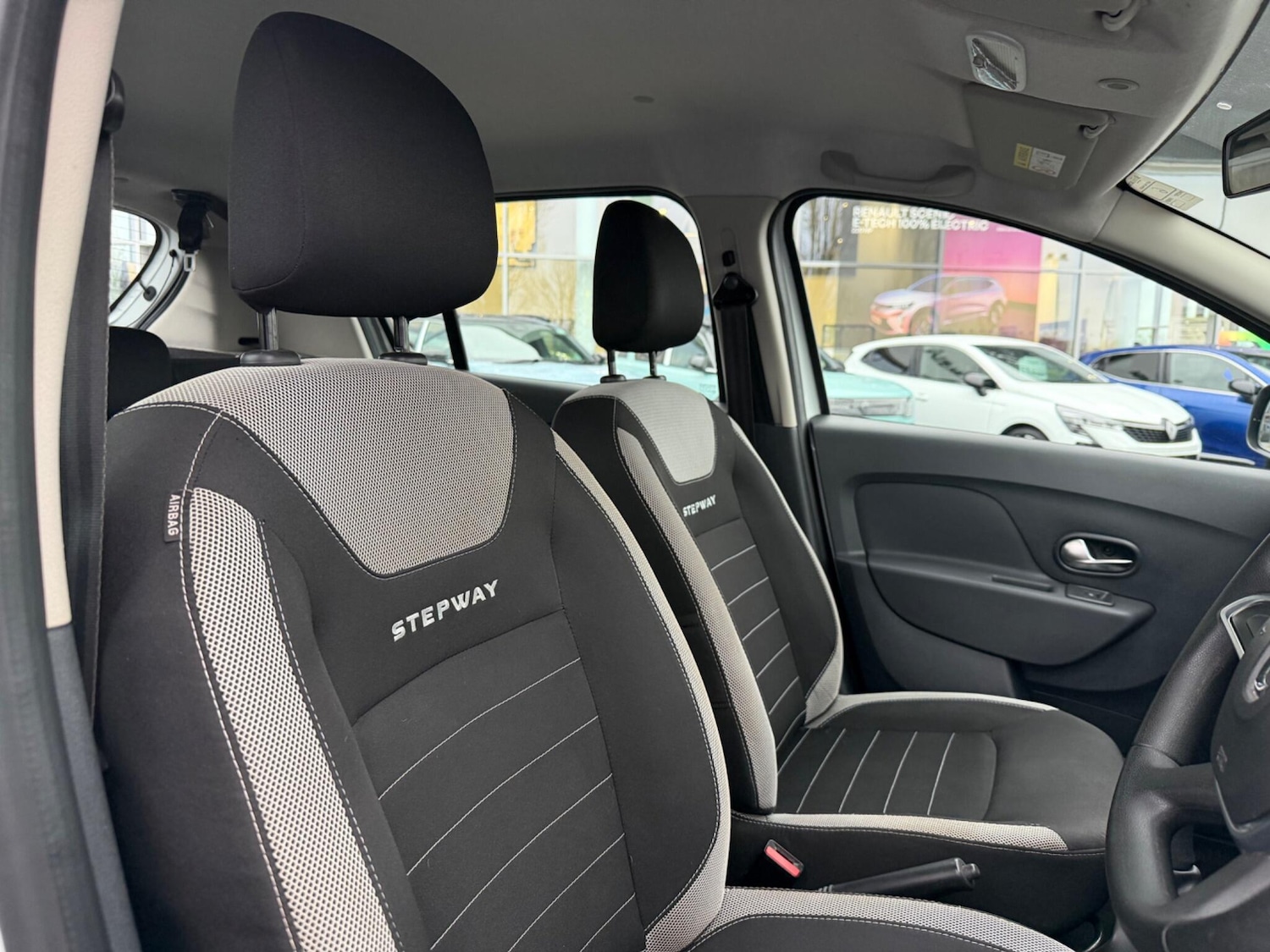 Used Dacia Sandero Stepway 2019 for sale - 77524897: Photo 12