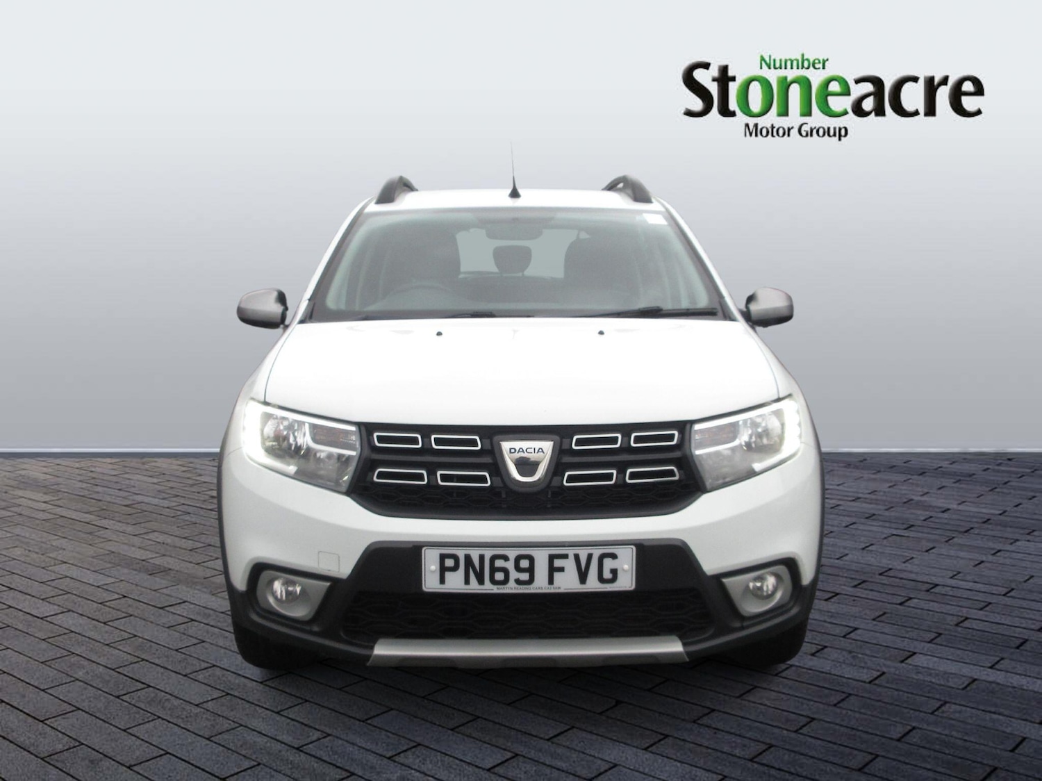 Used Dacia Sandero Stepway 2019 for sale - 77524897: Photo 2