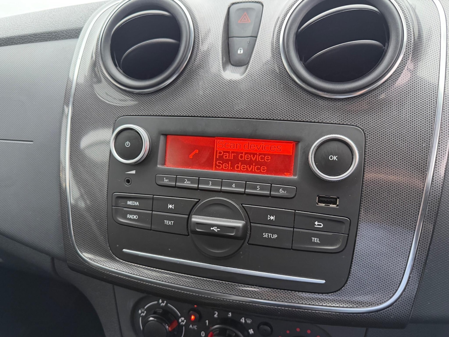 Used Dacia Sandero Stepway 2019 for sale - 77524897: Photo 23