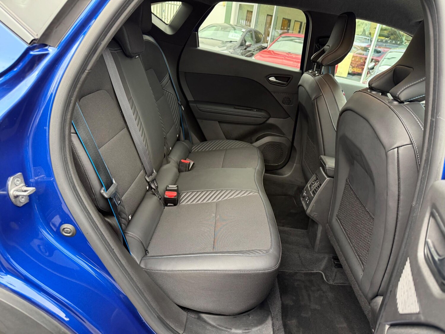 Used Renault Captur 2024 for sale - 76307575: Photo 10