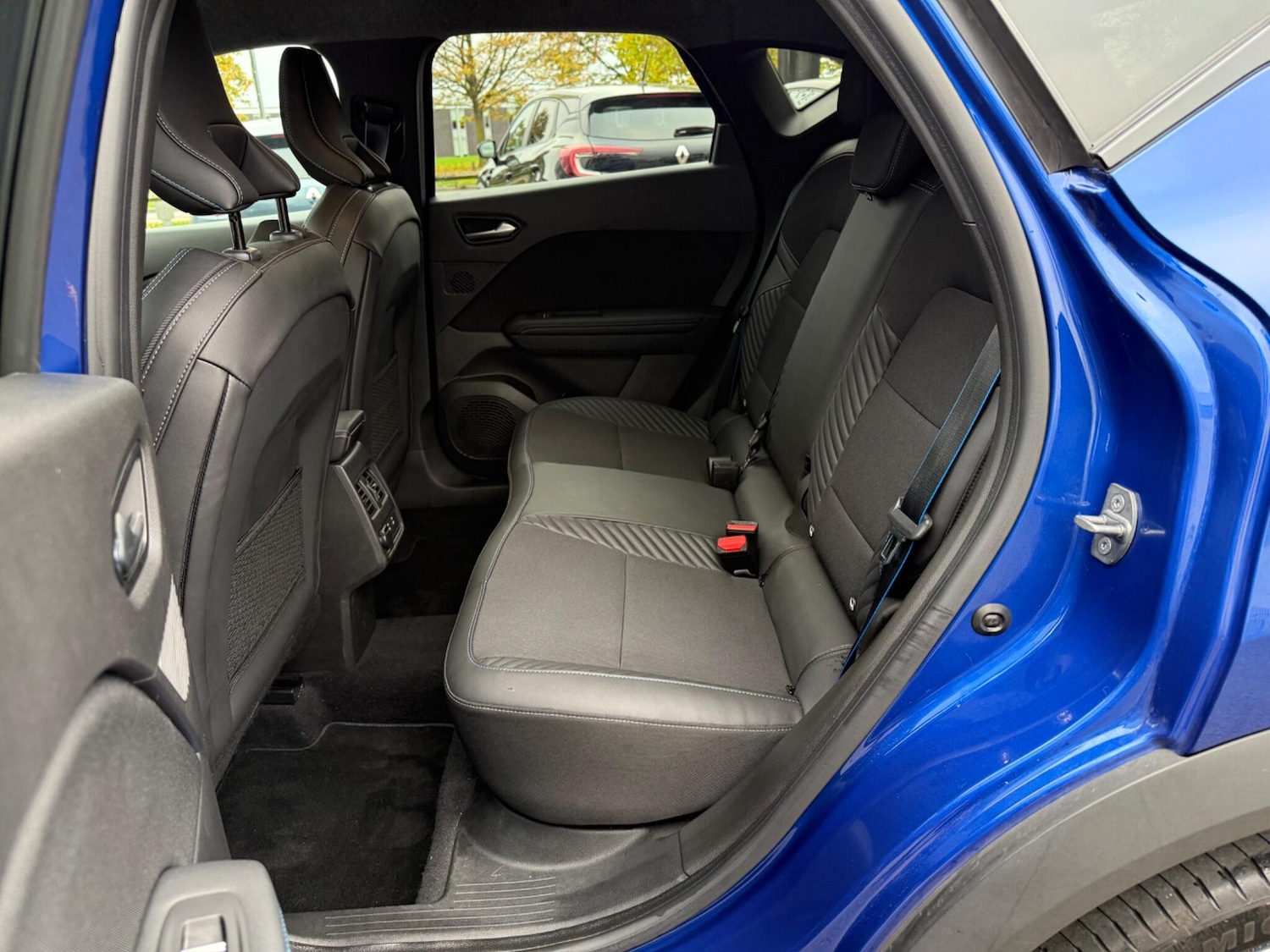 Used Renault Captur 2024 for sale - 76307575: Photo 11