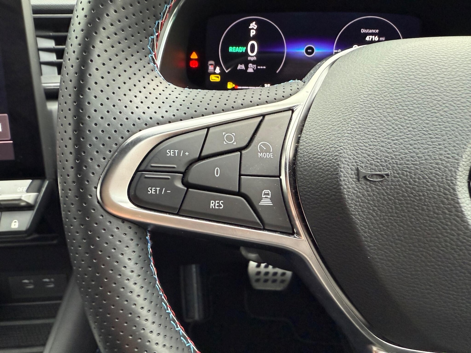 Used Renault Captur 2024 for sale - 76307575: Photo 25