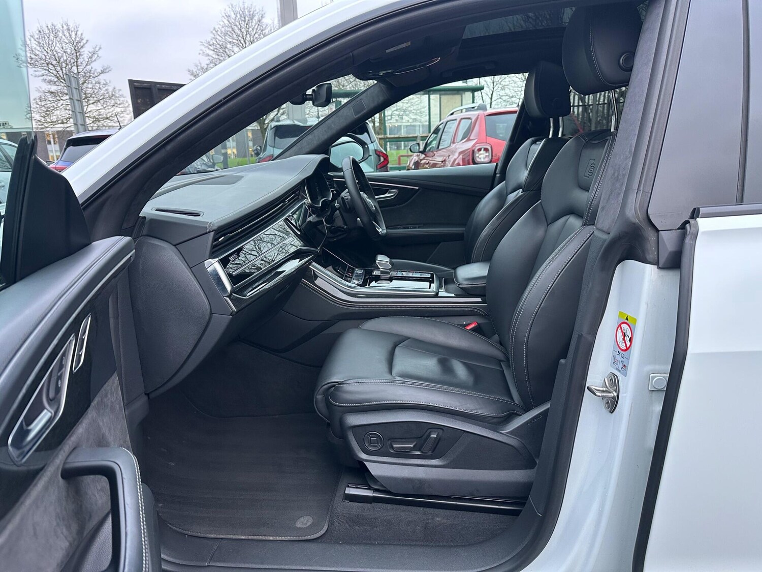 Used Audi Q8 2021 for sale - 77425680: Photo 16