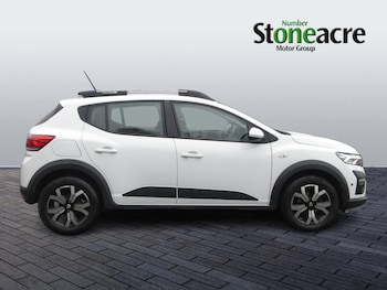 Used Dacia Sandero Stepway 2022 for sale - 77267025: Photo