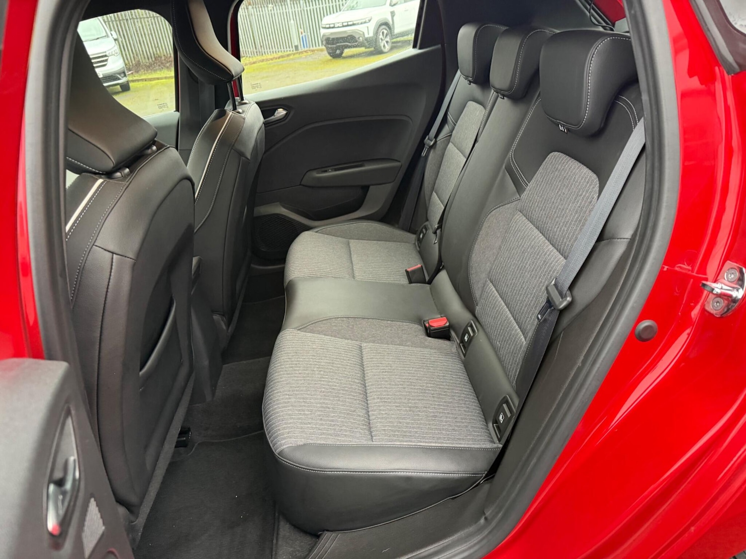 Used Renault Clio 2022 for sale - 77709930: Photo 18