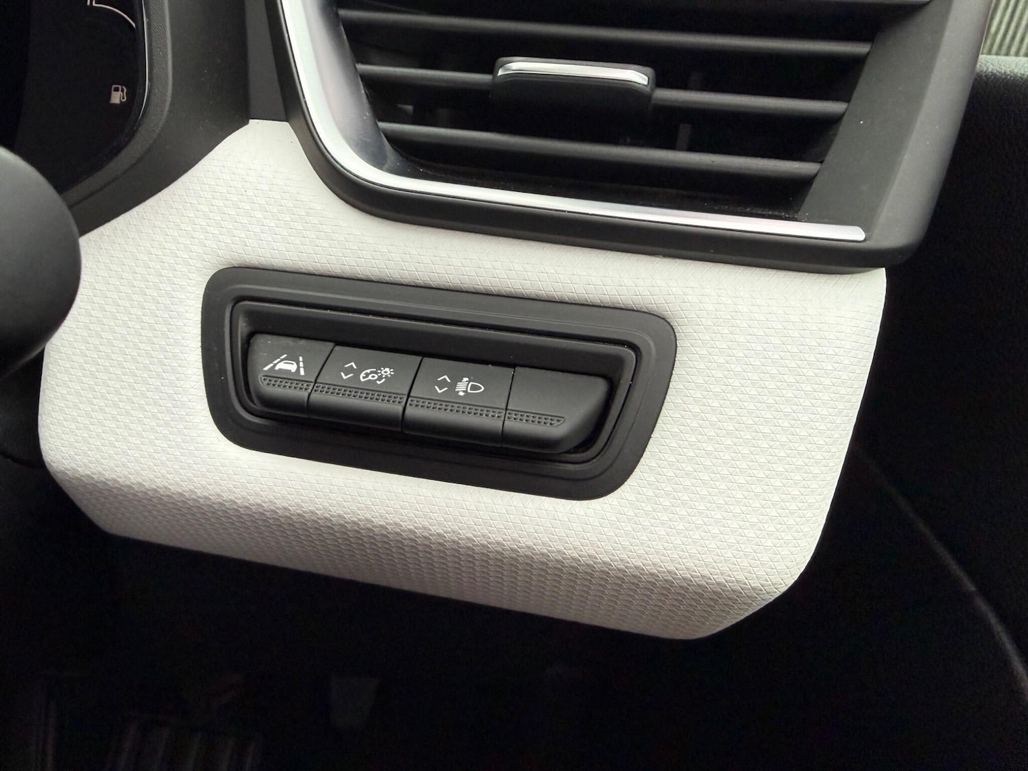 Used Renault Clio 2022 for sale - 77709930: Photo 37