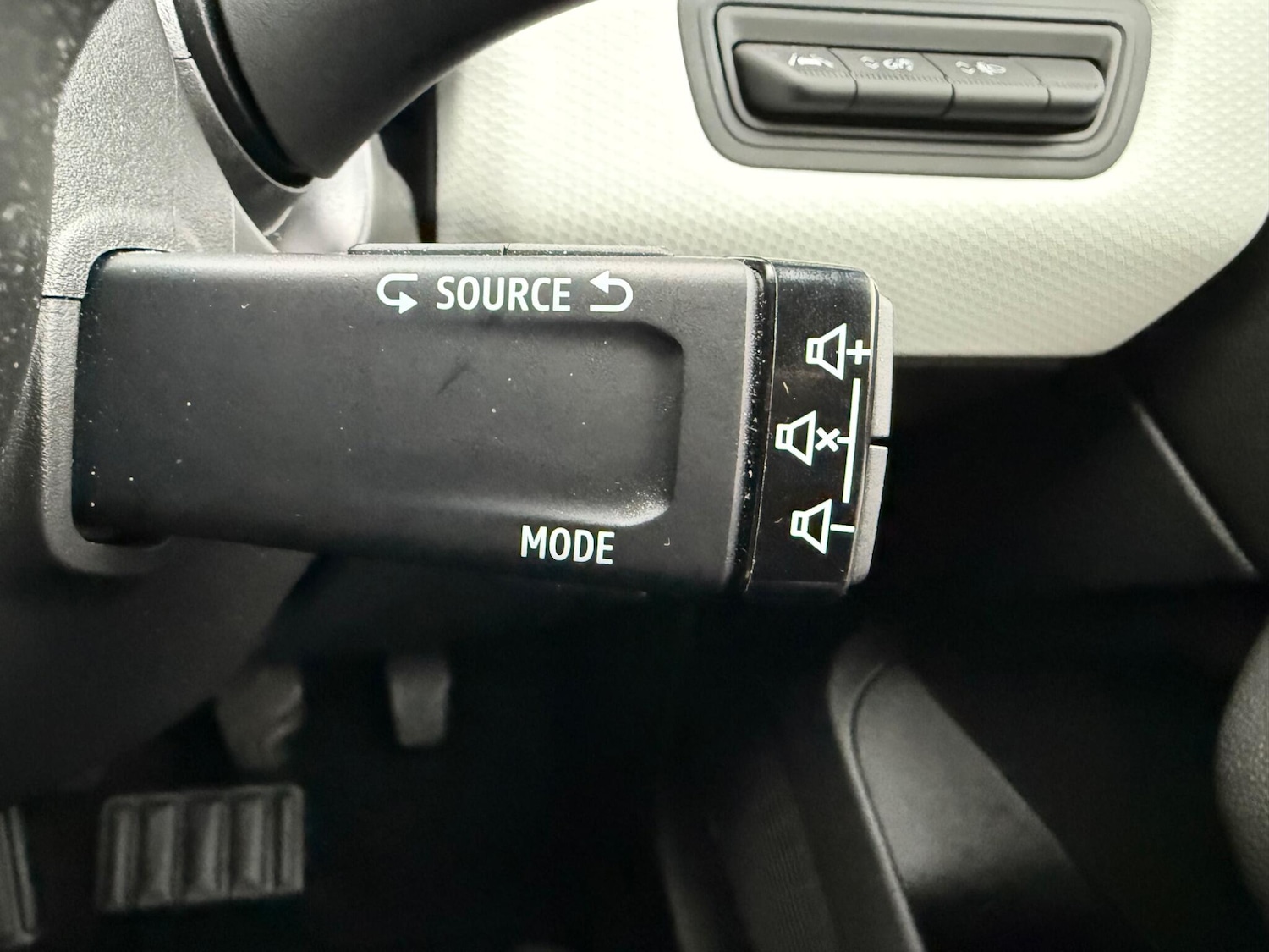 Used Renault Clio 2022 for sale - 77709930: Photo 38