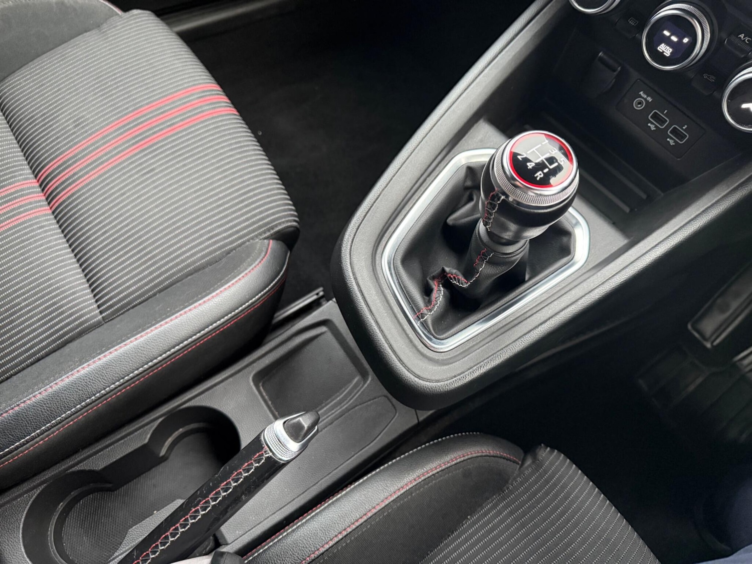 Used Renault Clio 2020 for sale - 77425752: Photo 31