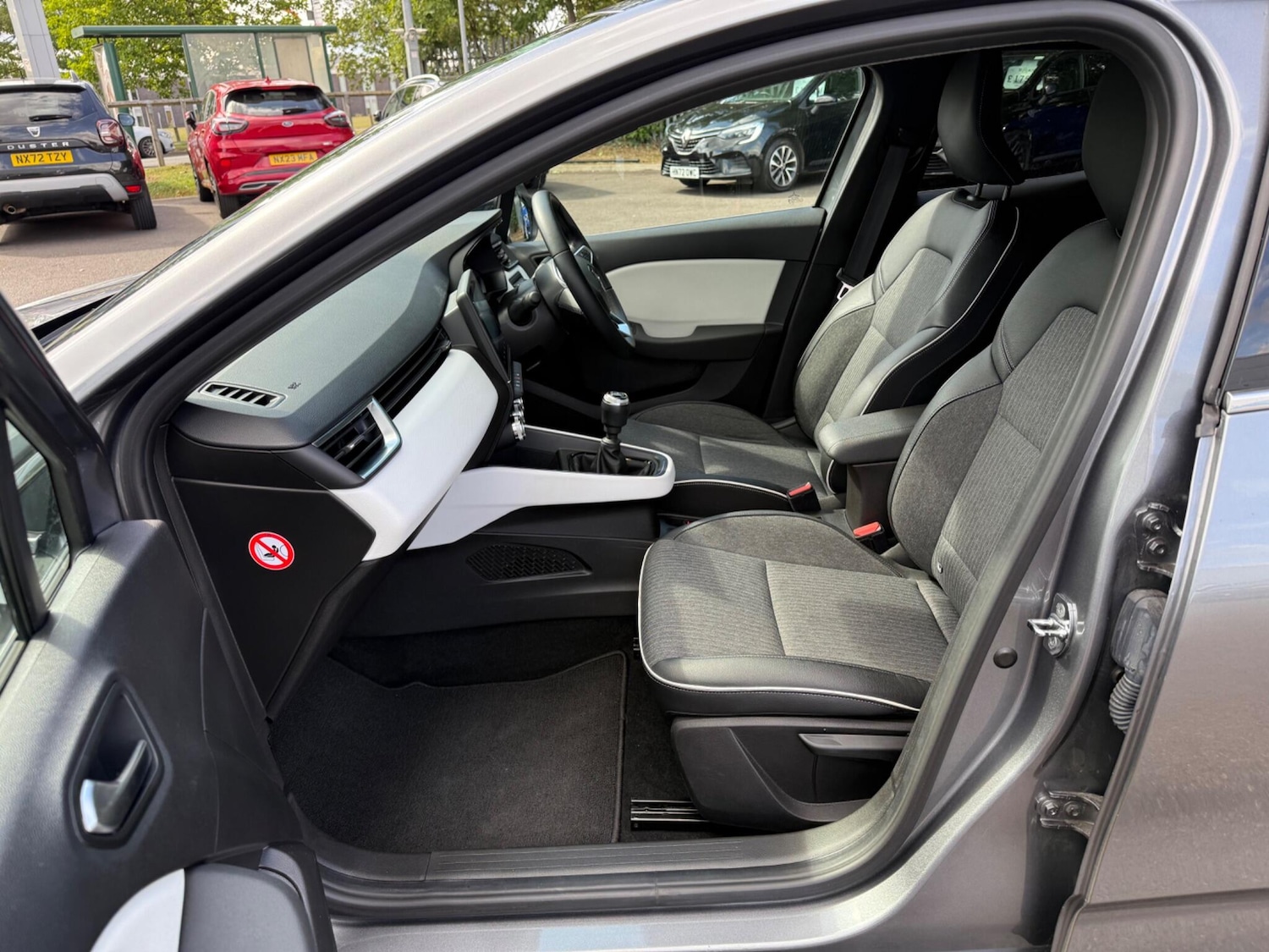 Used Renault Clio 2023 for sale - 76484733: Photo 15