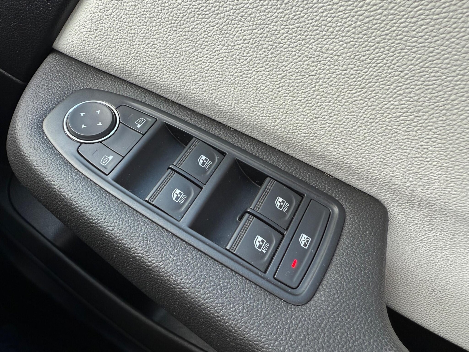 Used Renault Clio 2023 for sale - 76484733: Photo 38