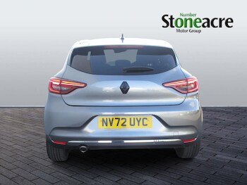 Used Renault Clio 2023 for sale - 76484733: Photo
