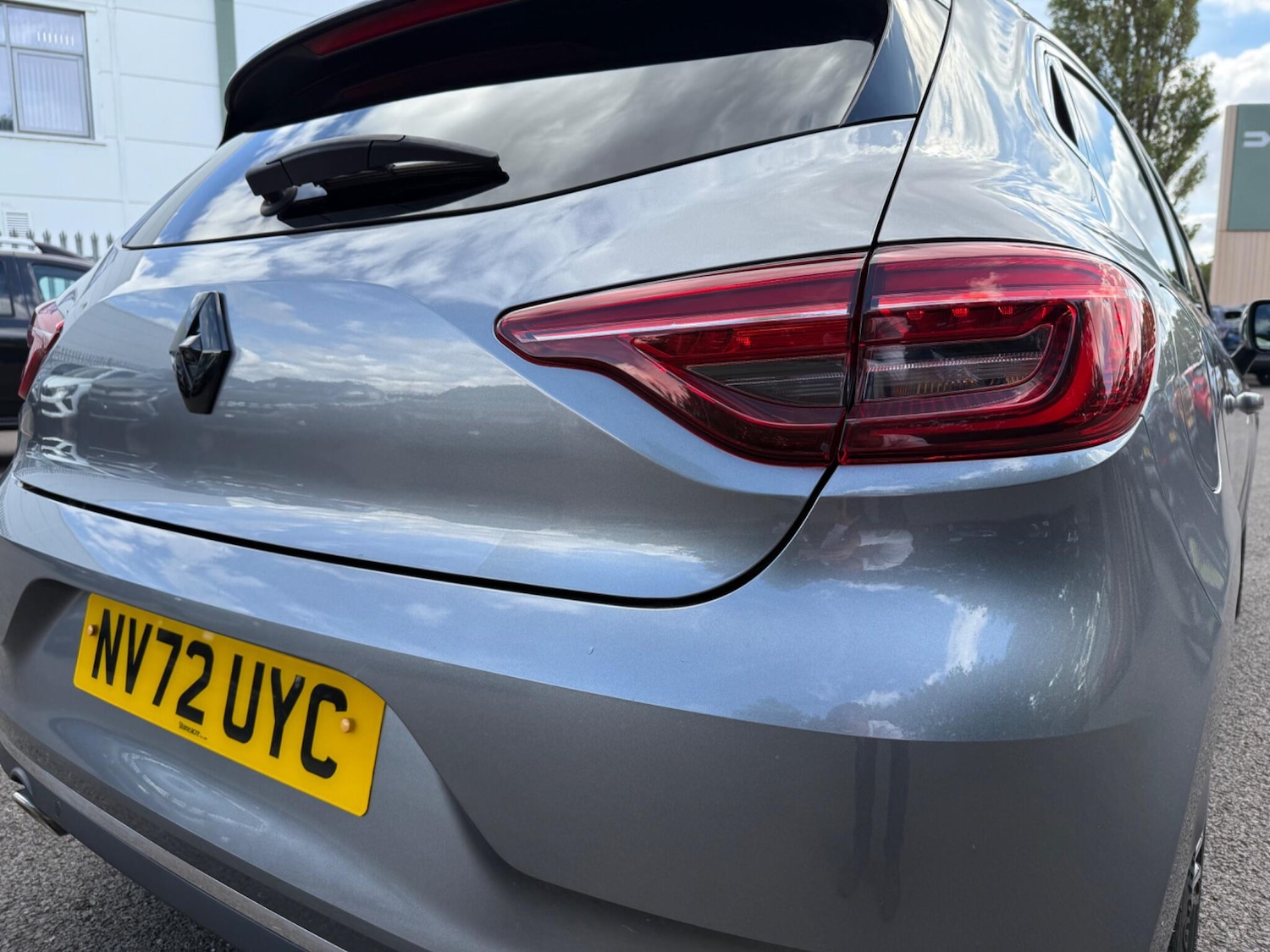 Used Renault Clio 2023 for sale - 76484733: Photo 9