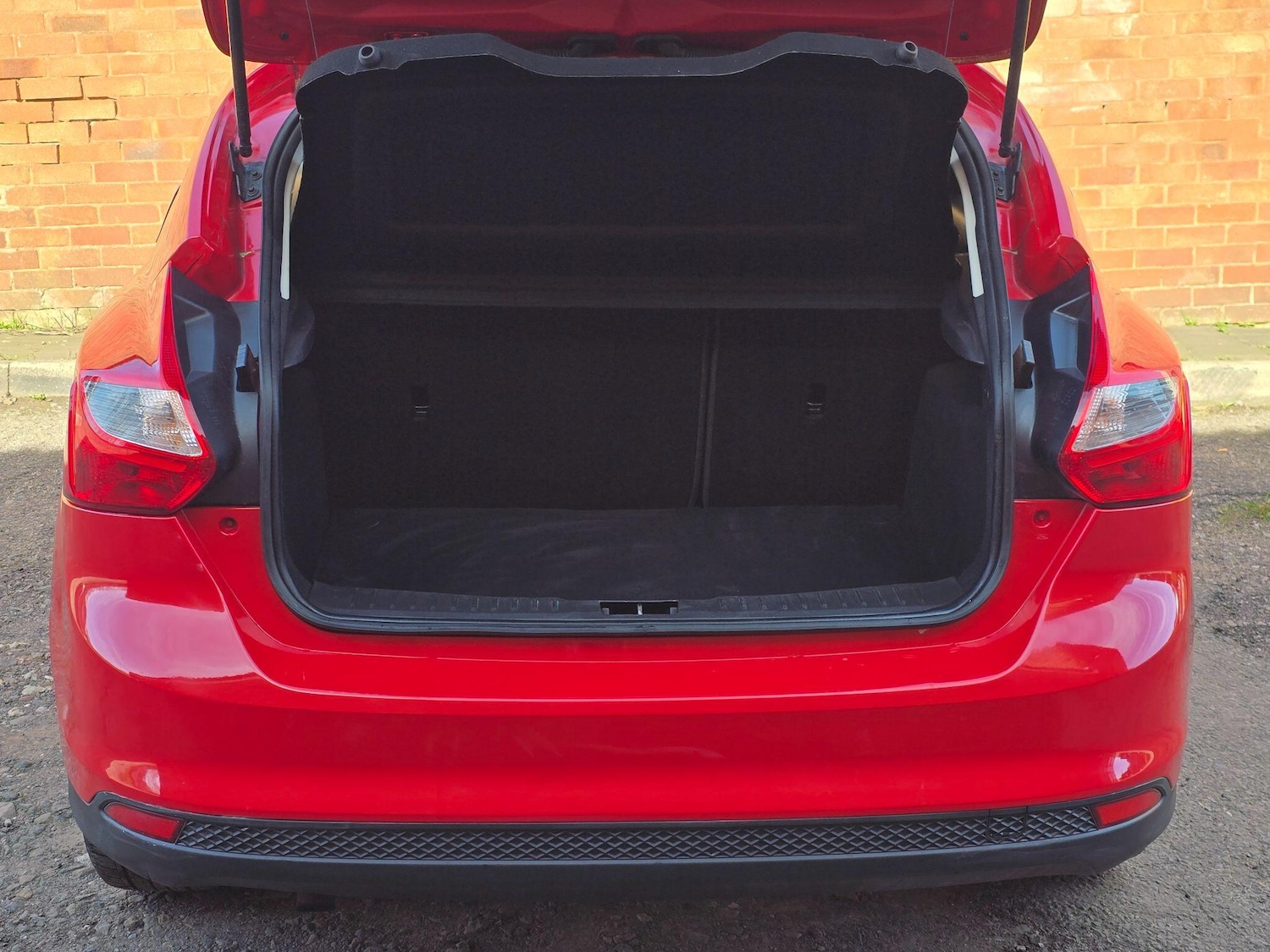 Used Ford Focus for sale - 77768110: Photo 8