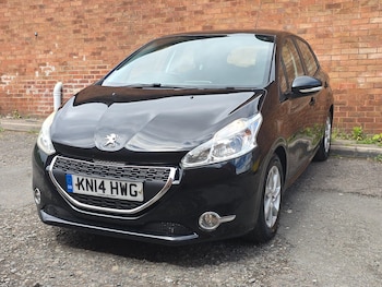 Used Peugeot 208 2014 for sale - 78822715: Photo