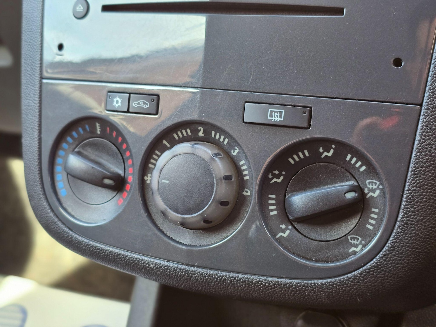 Used Vauxhall Corsa for sale - 77768359: Photo 34