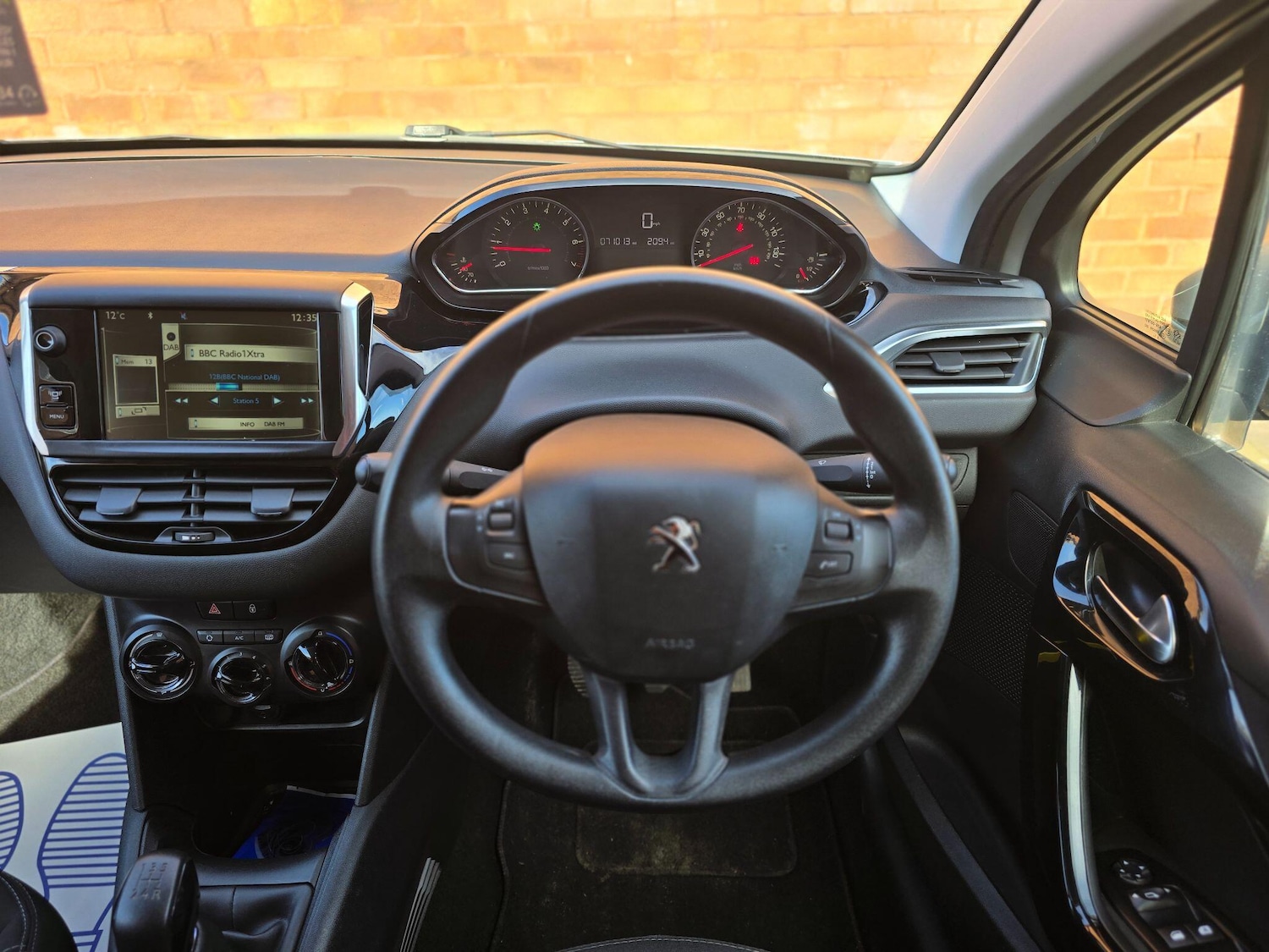 Used Peugeot 208 for sale - 77768376: Photo 23