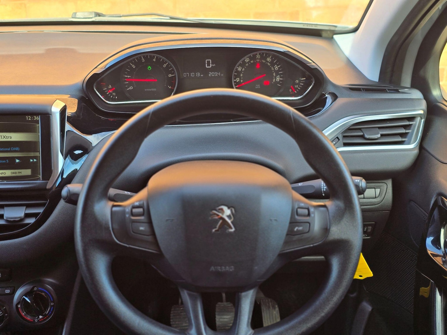 Used Peugeot 208 for sale - 77768376: Photo 24