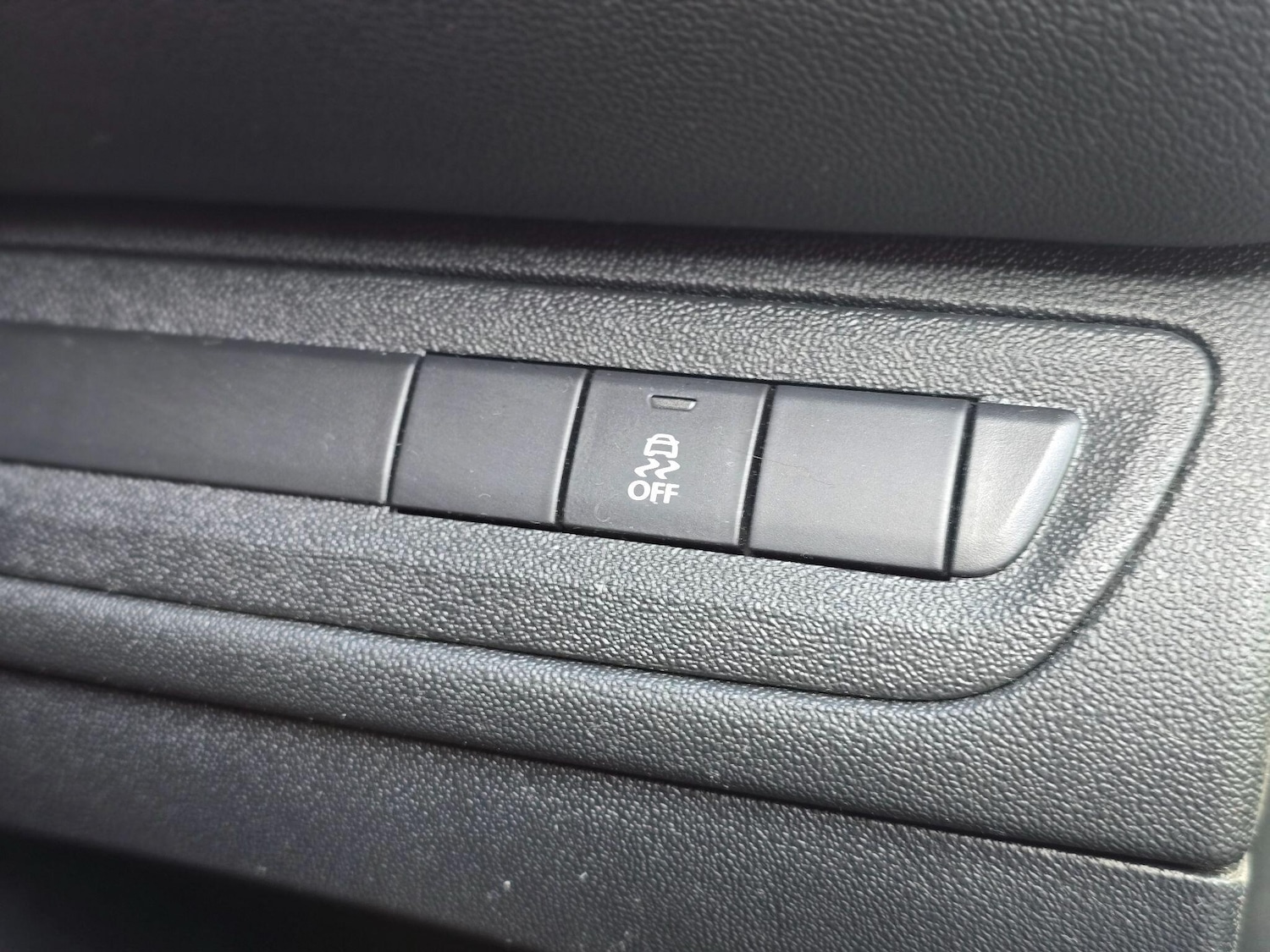 Used Peugeot 208 for sale - 77768376: Photo 36